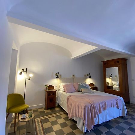 Dimora Dei Minoriti Bed & Breakfast Catania Luaran gambar