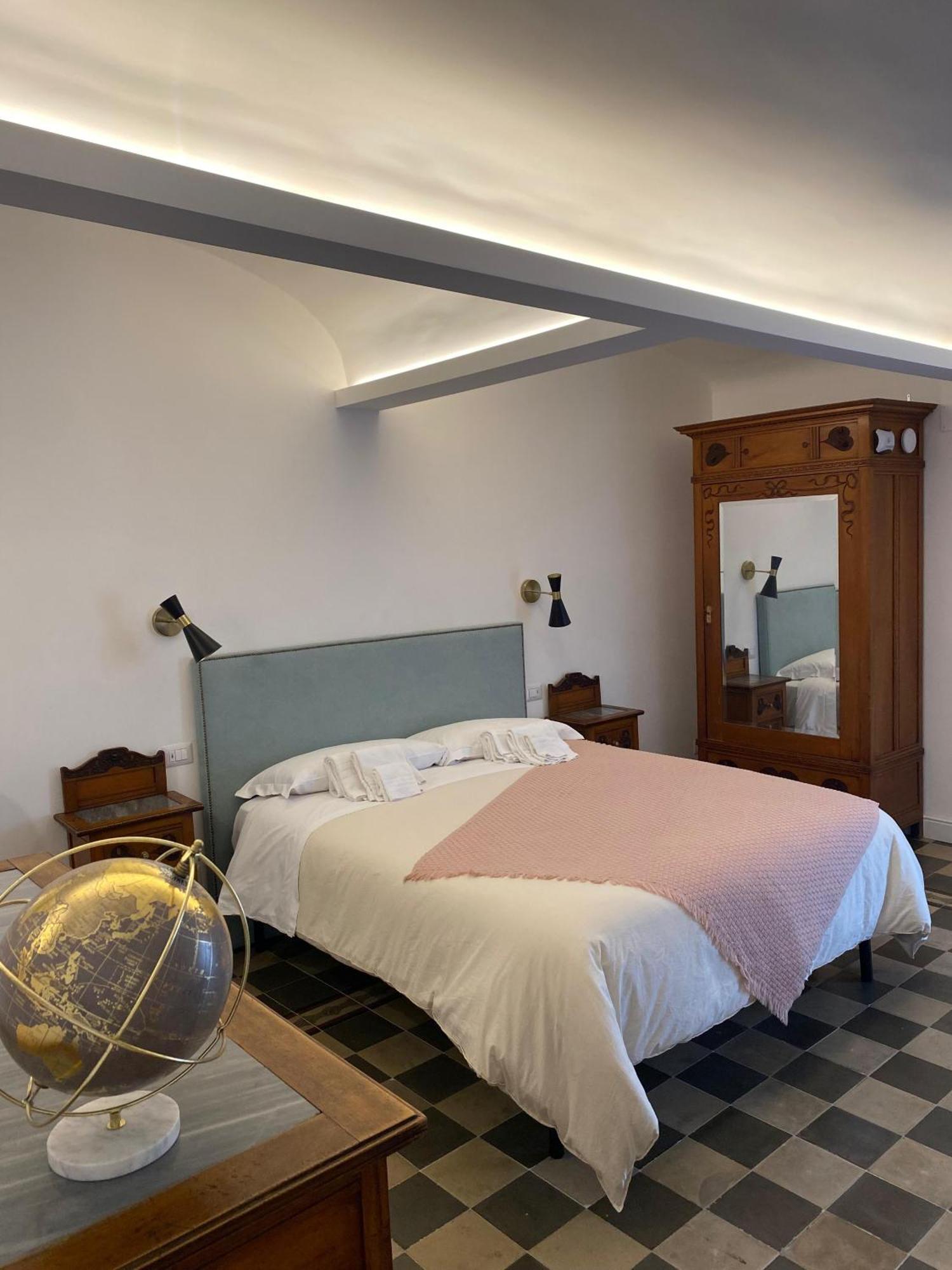 Dimora Dei Minoriti Bed & Breakfast Catania Luaran gambar